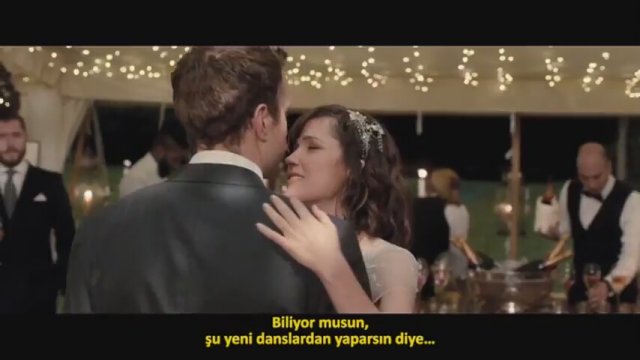 Bu Aşk Fazla Sürmez Türkçe Altyazılı Sahne