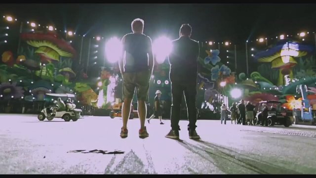 Under the Electric Sky Fragman