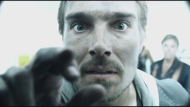 Beneath (2013) Fragman